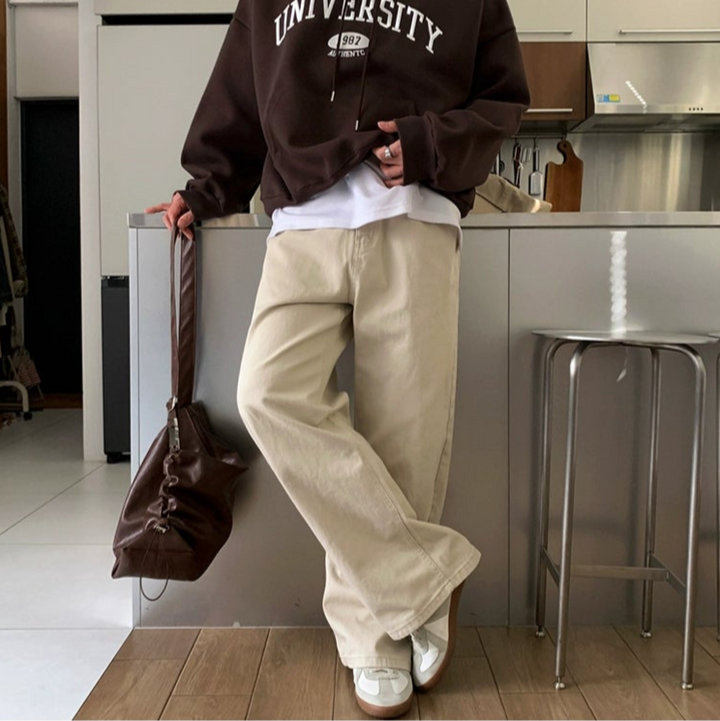 S8 No. 677 Cream Baggy Pants And Brown Hoodie