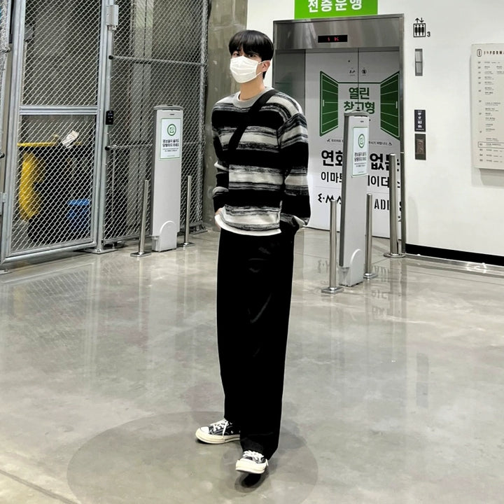 S8 No. 439 Striped Round Neck Sweatshirt