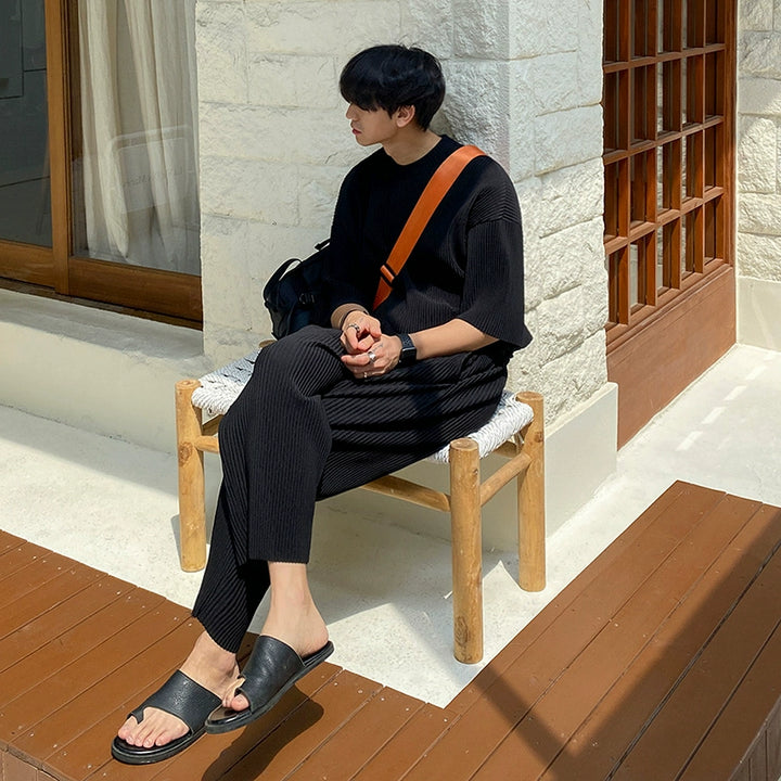 S8 No. 224 Black Short-Sleeved T-Shirt And Trousers
