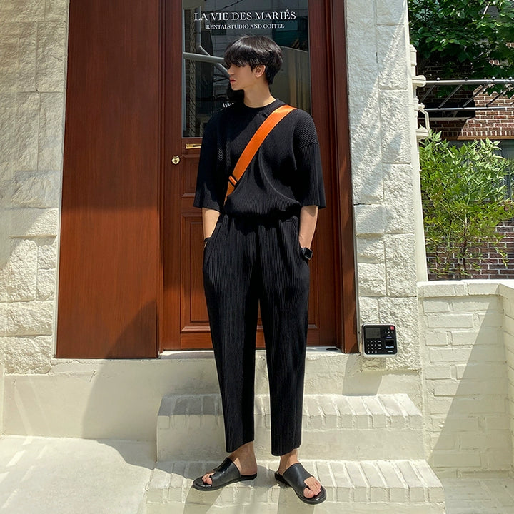 S8 No. 224 Black Short-Sleeved T-Shirt And Trousers